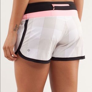 Lululemon Groovy Run Shorts Size 10